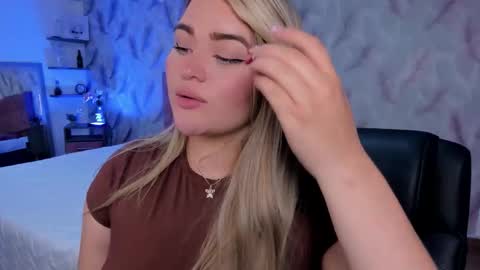  Luna online show from 01-18-26, 02:59