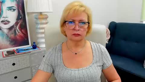 Snapshot of luna_xfantasy chatting on 06-17-26, 06:27 L u n a online show from 06-17-26, 06:27