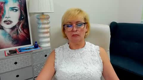 Snapshot of luna_xfantasy chatting on 06-18-26, 09:36 L u n a online show from 06-18-26, 09:36