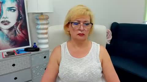 Snapshot of luna_xfantasy chatting on 06-20-26, 06:38 L u n a online show from 06-20-26, 06:38