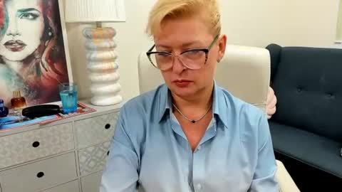 Snapshot of luna_xfantasy chatting on 07-18-26, 06:39 L u n a online show from 07-18-26, 06:39