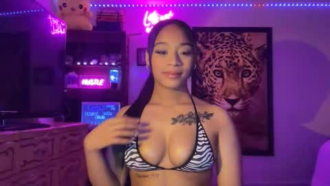 Snapshot of lunaa_11 chatting on 05-06-26, 06:52 lunaa_11 online show from 05-06-26, 06:52