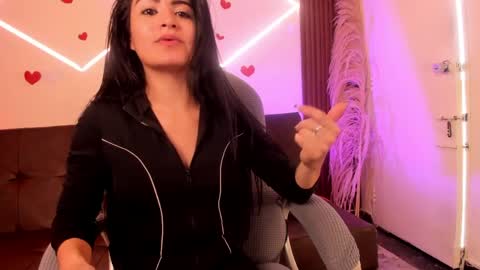 Snapshot of lunaa_lynch chatting on 05-04-26, 09:33 Luna online show from 05-04-26, 09:33