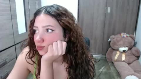 lunaa_sub online show from 03-26-26, 04:45