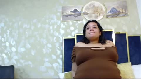 Snapshot of lunaavelvets chatting on 06-13-26, 01:09 lunaavelvets online show from 06-13-26, 01:09
