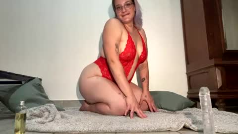 Snapshot of lunab4bygirl chatting on 06-25-26, 07:18 lunab4bygirl online show from 06-25-26, 07:18