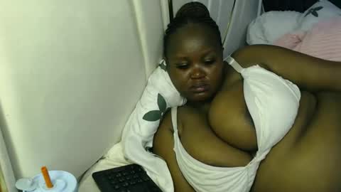 lunabloom01 online show from 03-09-26, 10:47