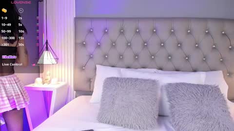 Luna  online show from 03-12-26, 05:08