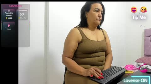 Snapshot of lunabrillante1972 chatting on 04-11-26, 01:32 lunabrillante1972 online show from 04-11-26, 01:32