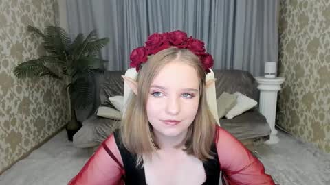 Snapshot of lunacosplaya chatting on 11-01-25, 03:30 lunacosplaya online show from 11-01-25, 03:30