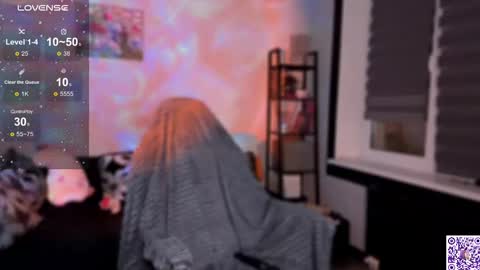 Britney online show from 11-09-25, 05:06