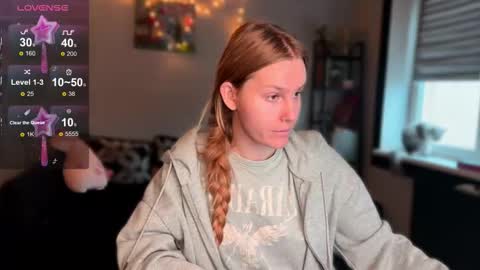 Britney online show from 12-16-25, 07:46