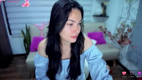 Luna online show from 10-31-25, 02:56