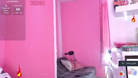 Snapshot of lunagudis chatting on 06-18-26, 03:27 lunagudis online show from 06-18-26, 03:27