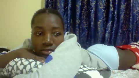 Snapshot of lunah_kitty chatting on 04-18-26, 02:37 lunah_kitty online show from 04-18-26, 02:37