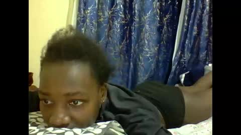 Snapshot of lunah_kitty chatting on 05-07-26, 10:42 lunah_kitty online show from 05-07-26, 10:42