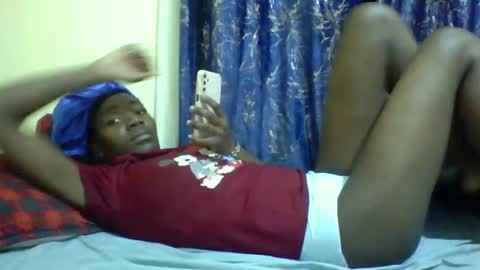 Snapshot of lunah_kitty chatting on 05-15-26, 06:09 lunah_kitty online show from 05-15-26, 06:09