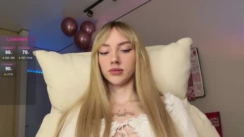 Luna online show from 11-29-25, 10:24