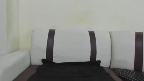 Snapshot of lunainsane58 chatting on 04-29-26, 06:28 Luna online show from 04-29-26, 06:28