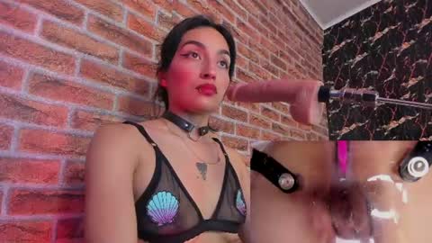 Snapshot of lunaixmoon_ chatting on 07-22-26, 01:36 Luna online show from 07-22-26, 01:36