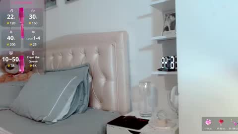 Luna online show from 03-08-25, 11:49