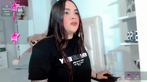 Luna online show from 03-12-25, 11:54