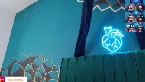 Luna online show from 10-25-25, 08:03