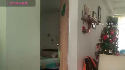 Snapshot of lunamoon_17 chatting on 12-03-24, 04:17 LUNA online show from 12-03-24, 04:17