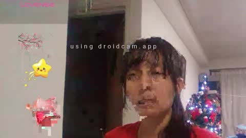 Snapshot of lunamoon_17 chatting on 12-04-24, 11:24 LUNA online show from 12-04-24, 11:24