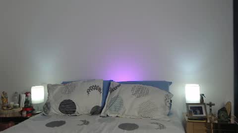 Snapshot of lunamyers_ chatting on 06-09-26, 12:11 L U N A online show from 06-09-26, 12:11