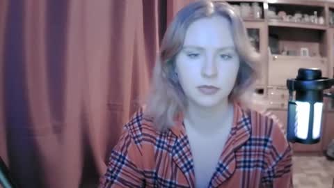 lunamystique_ online show from 02-09-26, 08:57