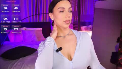 Snapshot of lunanight_ chatting on 12-16-25, 08:58 Luna next streams Mon Fri Sat Sun 8pm-5am gmt0 online show from 12-16-25, 08:58