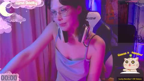 Luna online show from 10-27-25, 11:20