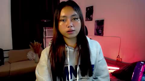 Snapshot of lunapinay chatting on 04-18-26, 07:07 Luna online show from 04-18-26, 07:07