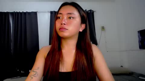 Snapshot of lunapinay chatting on 05-01-26, 03:00 Luna online show from 05-01-26, 03:00
