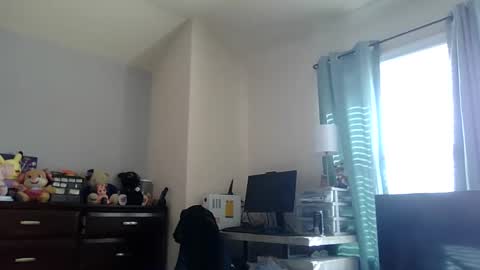 lunapixie2020 online show from 02-20-25, 09:42