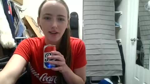 lunapixie2020 online show from 05-18-26, 03:24