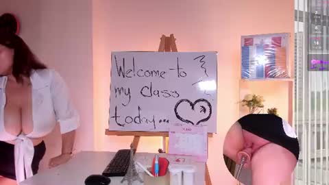 Snapshot of lunapleasure_ chatting on 06-15-26, 06:15 Luna online show from 06-15-26, 06:15