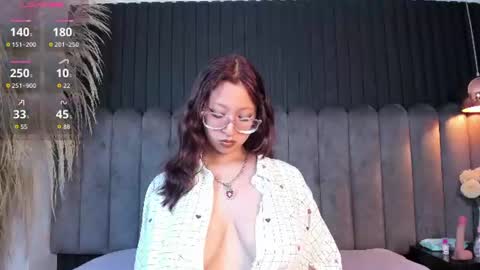 Snapshot of lunar_lustx chatting on 06-30-26, 08:10 lunar_lustx online show from 06-30-26, 08:10