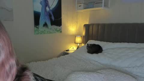 Sofia online show from 02-26-25, 02:46