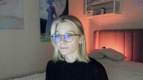 Sofia online show from 09-29-25, 01:38