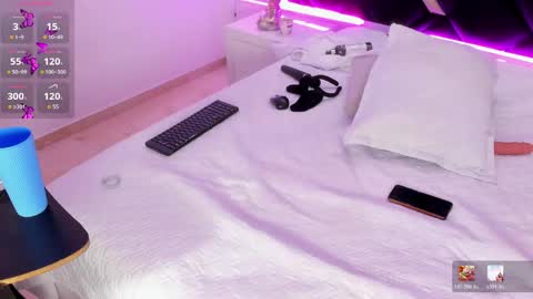 Snapshot of lunara_vall chatting on 04-22-26, 10:44 Lia 3 online show from 04-22-26, 10:44