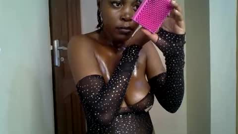 lunargoddess45 online show from 02-05-26, 06:07