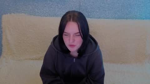 Valeria online show from 03-25-26, 11:27