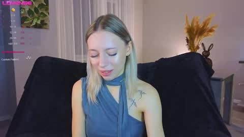 Kelly online show from 10-23-25, 02:49