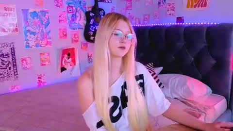 lunariafox online show from 07-14-26, 03:07