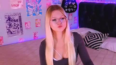 lunariafox online show from 07-25-26, 02:58