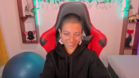 lunarichy online show from 10-15-25, 09:26