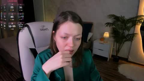 Lily online show from 11-11-25, 05:40