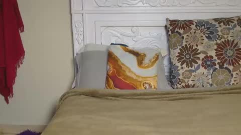 Luxee online show from 03-19-26, 07:29